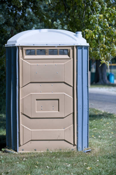 Porta potty delivery and setup in Dent, OH