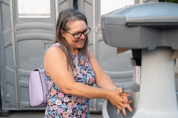 Best Portable toilet rental cost  in Dent, OH